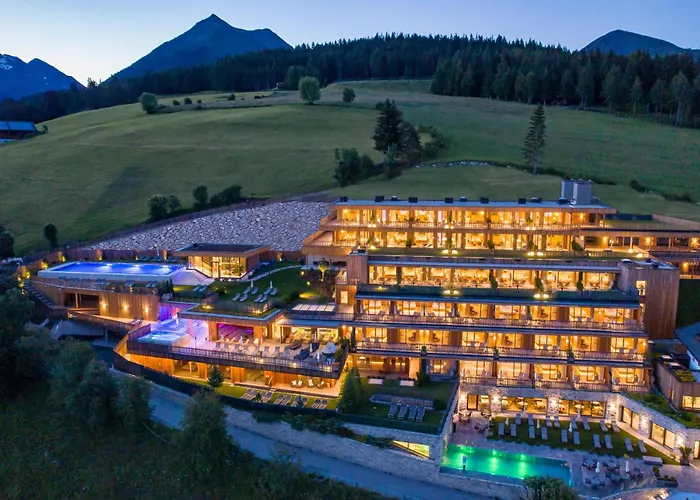 Tratterhof Mountain Sky Hotel