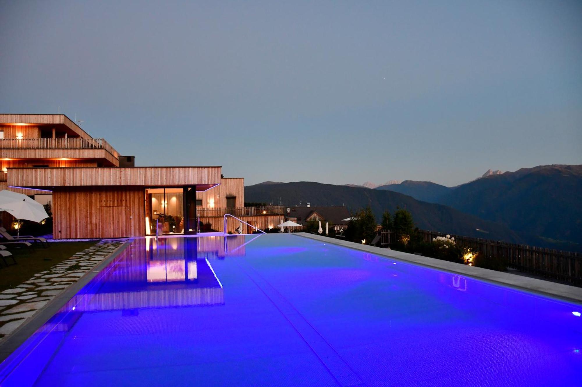 Tratterhof Mountain Sky 4*